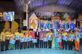 Raih 14 Piala FSQ VI, Kapuas Juara Umum II 
