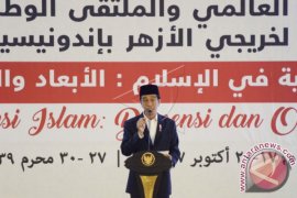 JOKOWI TUTUP KONFERENSI ALUMNI AL AZHAR Page 1 Small