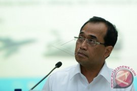 Menhub tinjau bandara Ahmad Yani Semarang