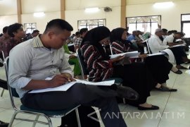 Ratusan Pendaftar PPK Sumenep Ikuti Tes Tulis (Video)