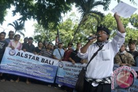 DPRD Sarankan Pemda Perhatikan Izin Transportasi "Online"