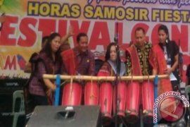 Bupati dan Forkopimda Samosir Buka Festival Gondang Naposo