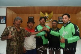 Mediasi Pengendara Gojek-Becak Kediri Hasilkan Zona Penjemputan 