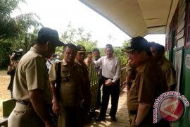 Bupati Paser Perintahkan Disdik Perbaiki Sekolah Rusak