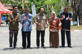 Gus Ipul Apresiasi Kegiatan "Airlangga Book Sale"