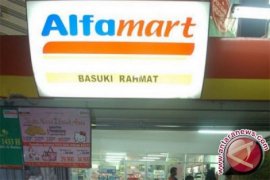 Alfamart bantu pengungsi Gunung Agung