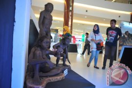 Pameran situs Sangiran di mal Palembang