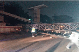 Jalan Protokol Bekasi Macet Imbas Insiden Crane Roboh 