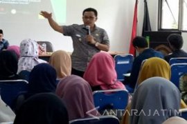 UIN Maliki Malang Buka Sekolah parlemen Periode Pertama
