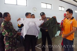 Tim Gabungan Temukan Baju Diperkirakan Milik Korban Banjir Magetan