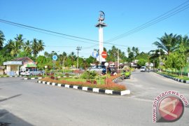 Jelang Penilaian Adipura, ASN Agam Gotong Royong Bersihkan Pasar
