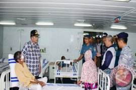 Wagub Sumbar Tinjau Kegiatan Bakti Sosial TNI AL di Dermaga Teluk Bayur Padang