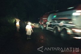 Jalur Gunung Gumitir Longsor, Petugas Buka Tutup Jalur Jember-Banyuwangi