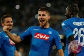 Jorginho Antar Napoli Kembali ke Puncak Klasemen