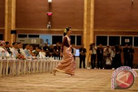 Oxford cabut gelar kehormatan Aung San Suu Kyi