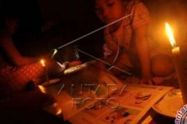 Warga Riau Keluhkan Pemadaman Listrik Tiga Kali Sehari