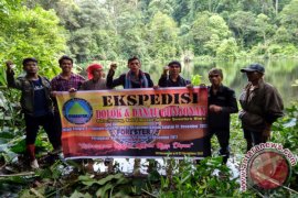 Semen Padang Beri Bengkulu Kendaraan Khusus Wisata