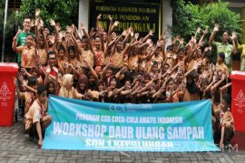 CCAI Berikan Pelatihan Olah Daur Ulang kepada Siswa SDN