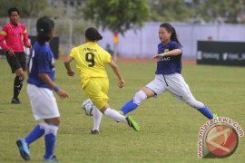 Uji Coba Sepak Bola Wanita Page 3 Small