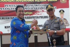 Bupati Pulpis : Kades Jangan takut Dalam Penggunaan Dana Desa