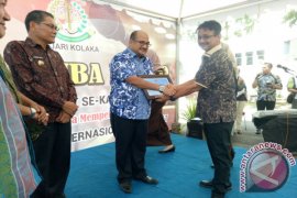 PWI Beri Penghargaan Kajari Kolaka Hari Antikorupsi 