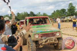138 Offroader Kalimantan Jelajah Hutan Tapin