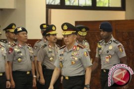 16 Pati dan Pamen Polri Naik Pangkat