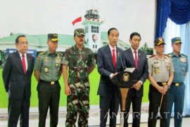 Hadiri KTT OKI, Presiden Jokowi Bertolak ke Turki (Video)