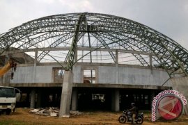 Masyarakat Desa Swadaya Bangun Gedung Serba Guna
