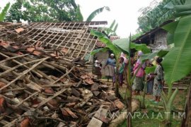 Dua Bangunan di Pamekasan Dirusak Puting Beliung