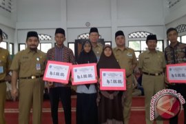 Gubernur Babel Berikan Beasiswa Kepada 50 Hafiz