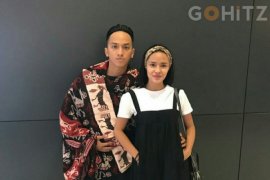 Ge Pamungkas Dan Kekasih "Bulan Madu" Di Sumba 