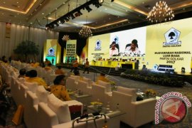 Hari Ini Airlangga Dikukuhkan Jadi Ketua Umum Golkar
