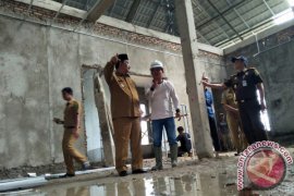 Jalan Menuju Rumah Sakit Padanggelugur Diaspal 2018