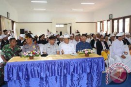 Gubernur Pastika Dorong "Pasraman" Tingkatkan Kualitas Umat 