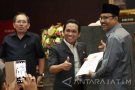 DPRD Jatim Sahkan Raperda Pendidikan
