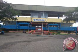 Pemkot Padang Percantik Kawasan GOR Agus Salim