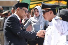 Azis Zaenal Imbau Kepala Desa Untuk Menjadi Pelayan Bagi Masyarakat