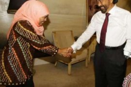 Khofifah Indar Parawansa Diminta Untuk Segera Mundur Dari Jabatan Mensos