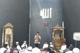 Gubernur Sulteng resmikan  masjid Almujahidin