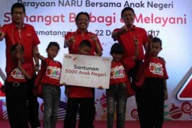 Telkomsel Bagi-Bagi Hadiah Dalam Rangka Sambut Natal Dan Tahun Baru