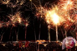 Malam pergantian tahun di Mamuju tanpa pesta kembang api