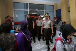Polisi Blitar OTT di Dispendukcapil
