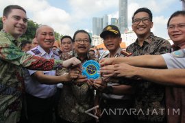 "Go-Car" Bantu Angkot Surabaya Tingkatkan Layanan