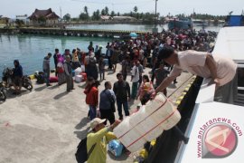 ARUS BALIK LIBUR PANJANG MENTAWAI Page 1 Small