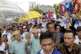 Pilgub Lampung: Pasangan Petahana Daftar ke KPU