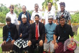 PHDI Bali dan kabupaten tolak Bali Crossing