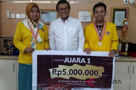 Bupati Bangga Mahasiswi Asal Tanbu Raih Prestasi