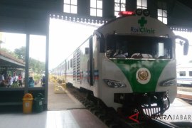 Rail Clinic layani kesehatan gratis di Garut