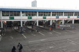 Purabaya Gunakan "Solar Cell" Sebagai Sumber Penerangan